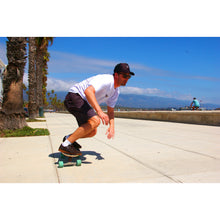 Load image into Gallery viewer, Surfeeling USA The Diamond Surfboard Series Skateboard